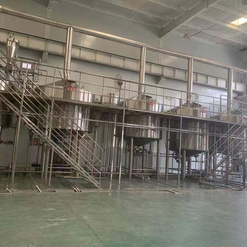 乌苏精酿啤酒设备厂—平面布置、设备设计、制造、调试、培训等一条龙服务_COPY